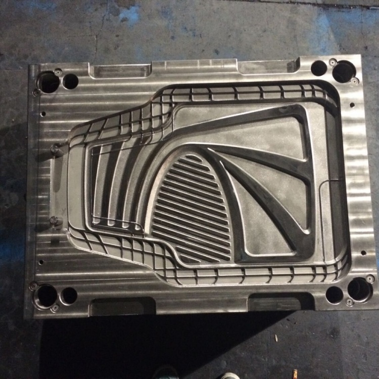  汽車(chē)腳墊模具廠家